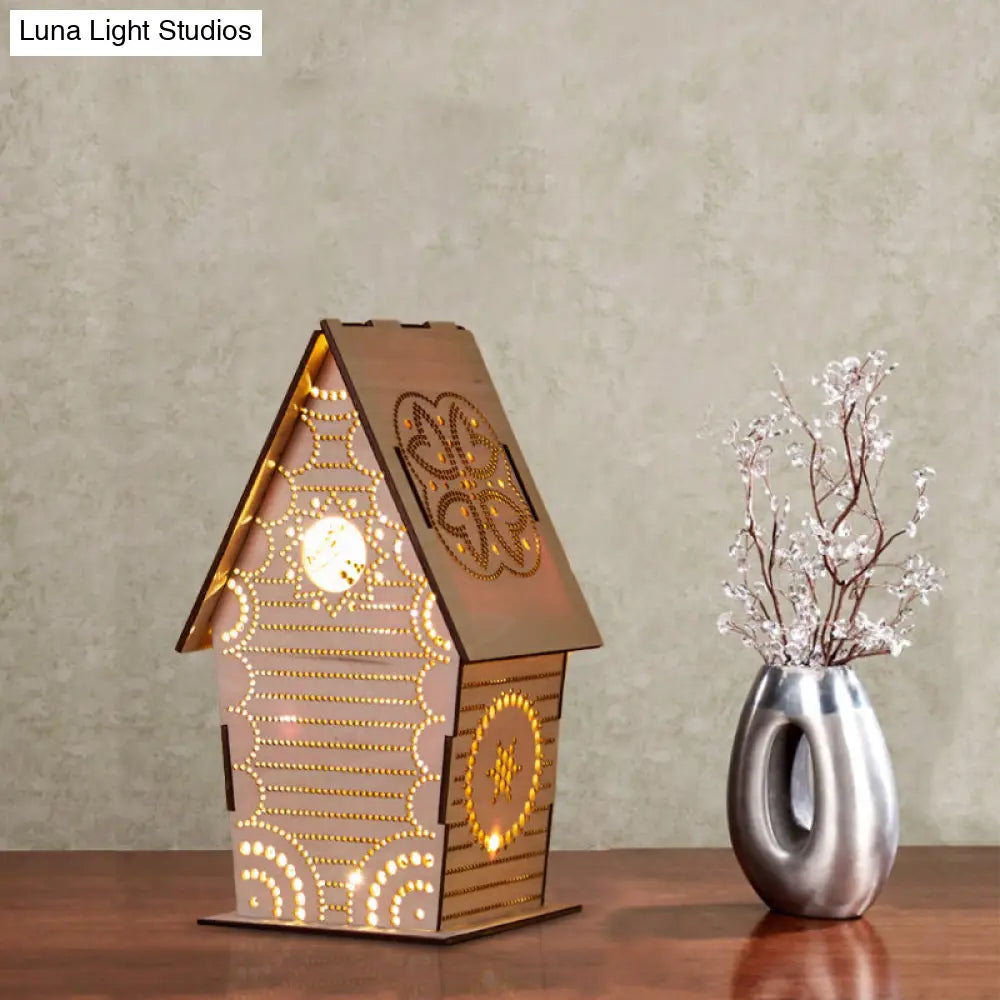 Kids Wooden Usb Led Table Night Light With Loving Heart/Star/Flower Pattern - Brown Lodge Small Size