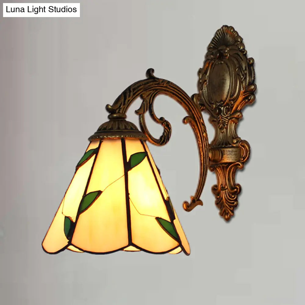 Leaf Corridor Sconce Light - Tiffany Wall With Carved Base Glass In Beige