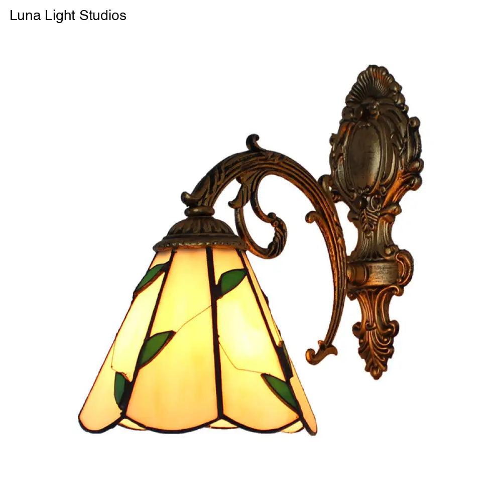 Leaf Corridor Sconce Light - Tiffany Wall With Carved Base Glass In Beige