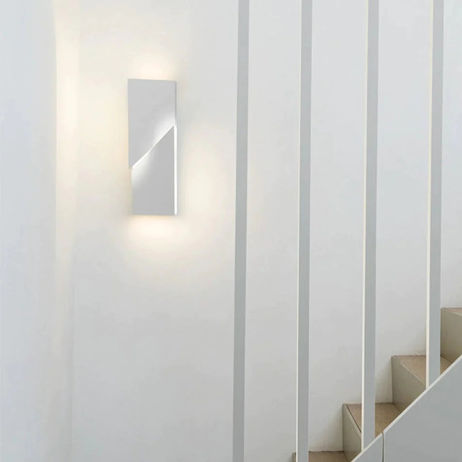 Leanne | Geometric Wall Lamp
