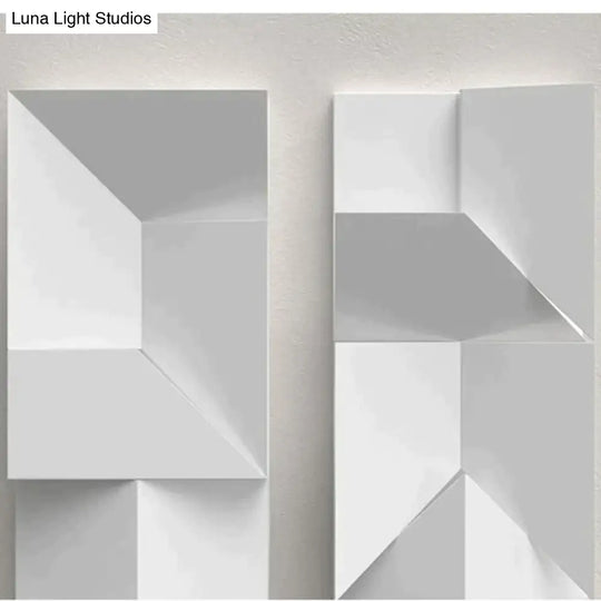 Leanne | Geometric Wall Lamp