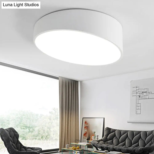 Led Flush Ceiling Light With Stylish Nordic Design And Acrylic Shade - Perfect For Bedrooms White /