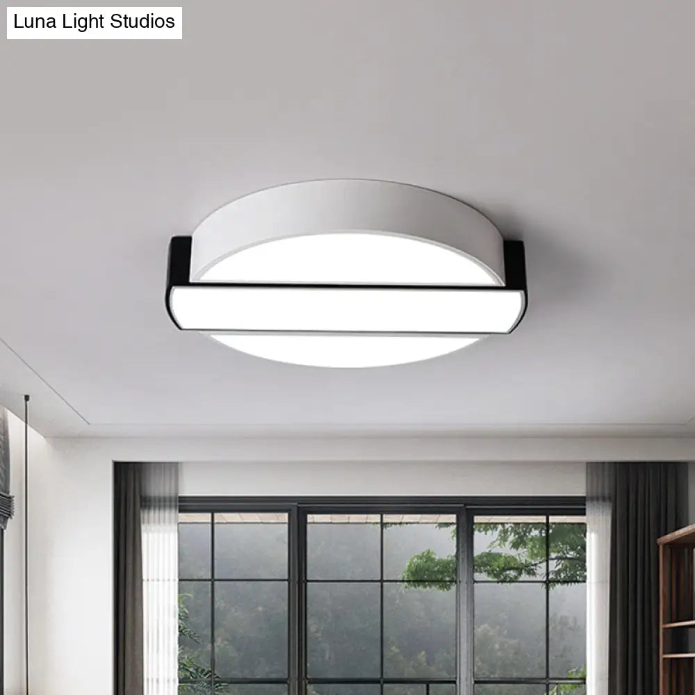 Led Metal Flush Mount Ceiling Light For Bedroom In Warm/White - Modern Round Design 18/22/26