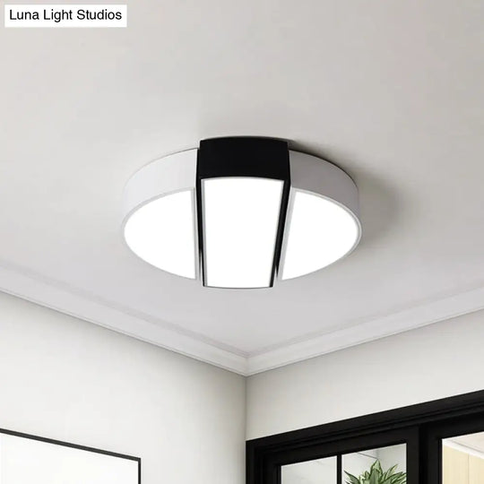 Led Metal Flush Mount Ceiling Light For Bedroom In Warm/White - Modern Round Design 18/22/26