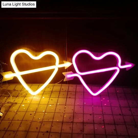 Led Neon Heart And Arrow Night Light - Battery Powered Bedroom Wall Lighting In White