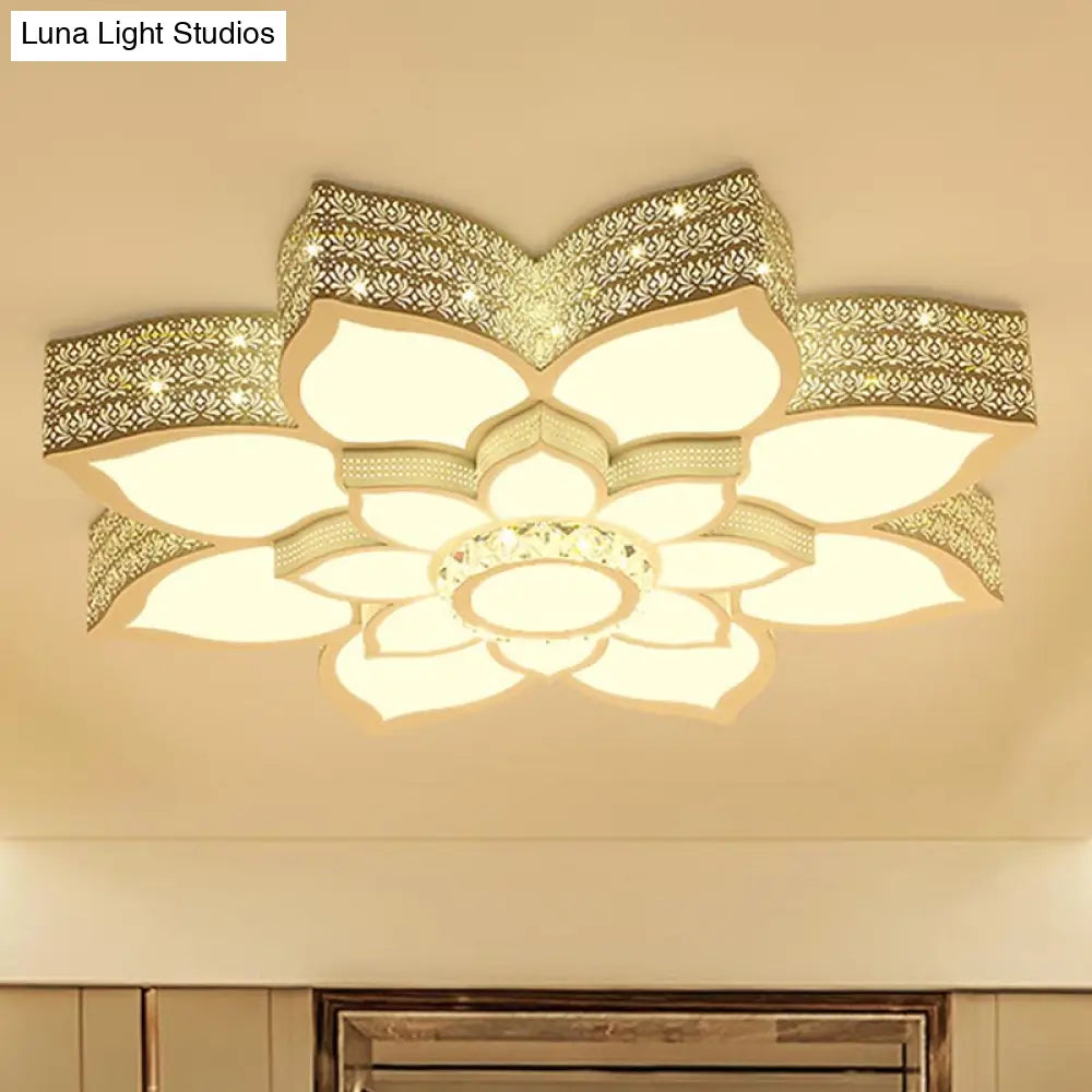 Lotus Crystal Flush Mount Light Fixture - White 23.5’/29.5’/35.5’ W Led Ceiling In Warm/White