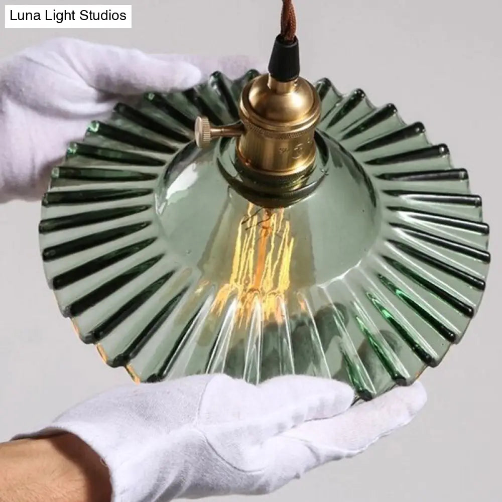 Lotus Glass Scalloped Pendant Lamp - Retro Industrial Style For Restaurants 1-Light Hanging