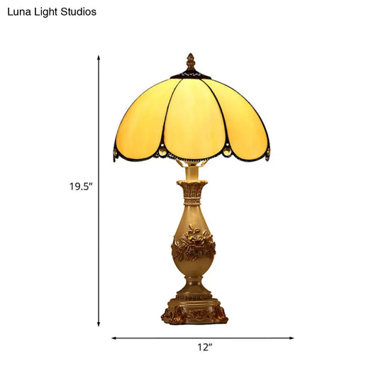 Scalloped Glass Night Lamp With Carved Vase Pedestal - Classic Beige Bedroom Reading Light