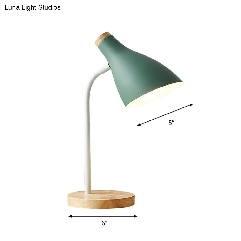 Metal Horn Reading Light With Nordic Design For Adult Bedroom