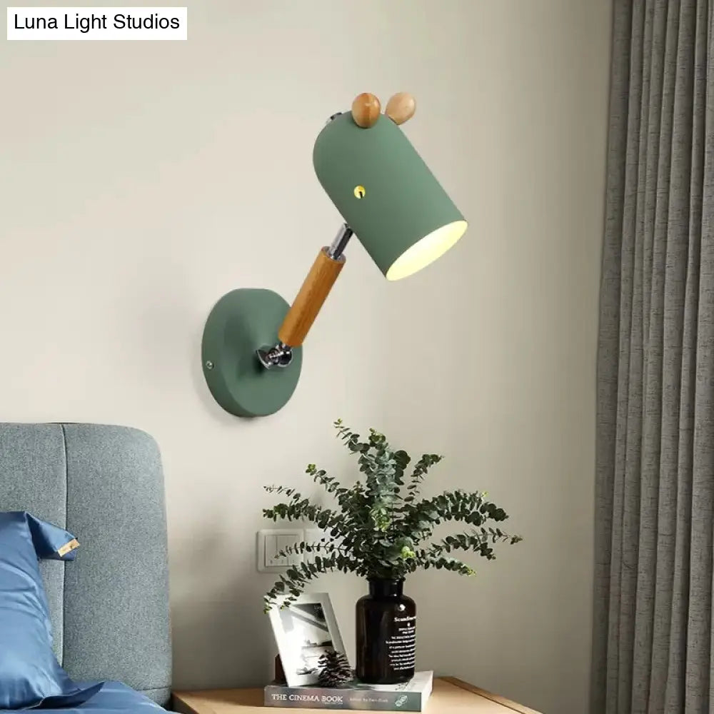 Metal Trojan Wall Light - Stylish Nordic Lamp For Study Room In Green