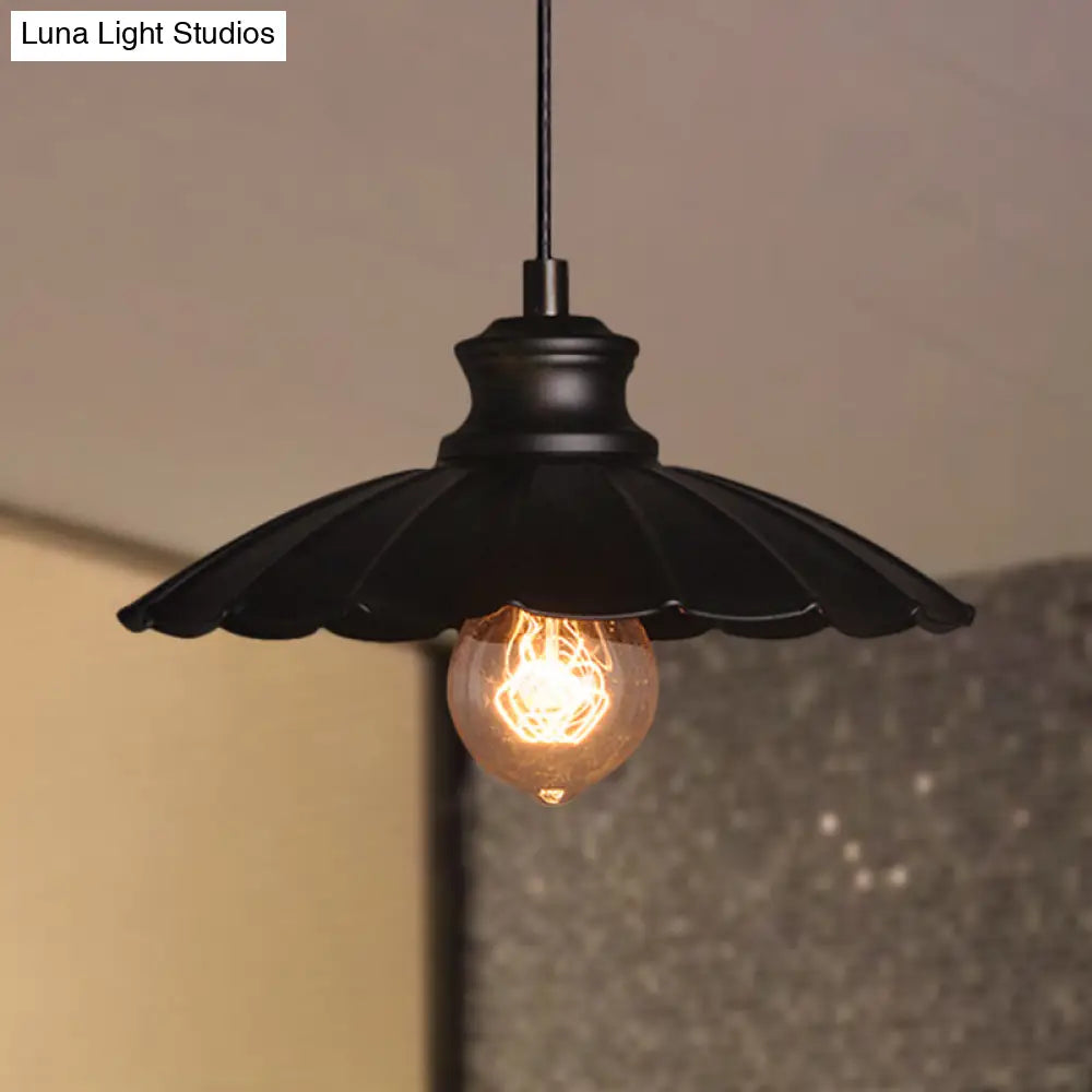 Retro-Style Metallic Black Pendant Lamp With Scalloped Shade - Perfect For Kitchen Lighting / 10