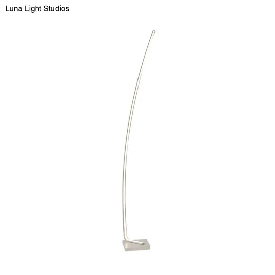 Metallic Curved Led Floor Lamp - Sleek Black/White/Gold Design For Reading Bedside And Stand-Up