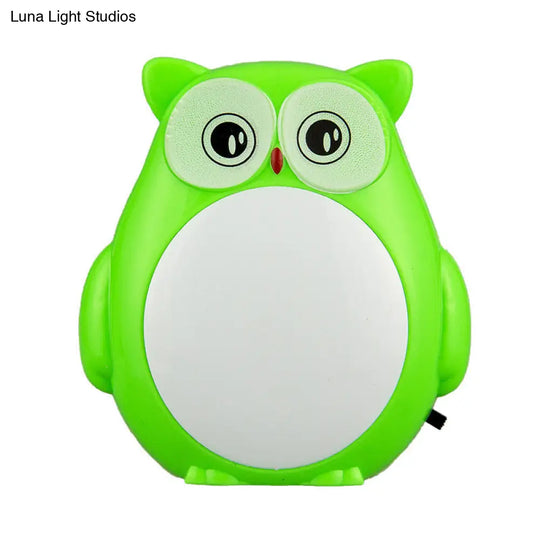 Mini Owl Night Light For Kids Room - Cartoon Plug-In Led Wall Lighting In Red/Green