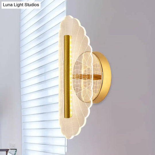 Minimal Led Gold Sconce - Metallic Geometric Wall Light For Living Room In White/Warm