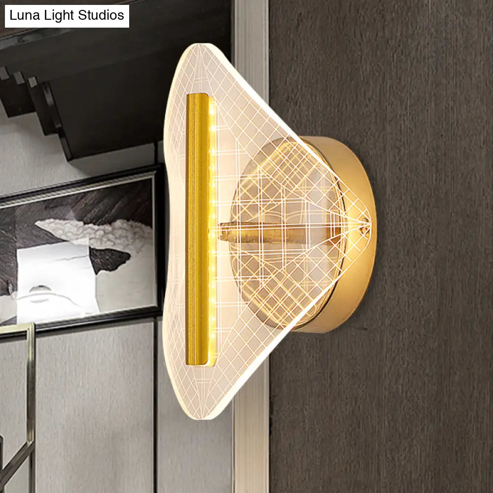 Minimal Led Gold Sconce - Metallic Geometric Wall Light For Living Room In White/Warm