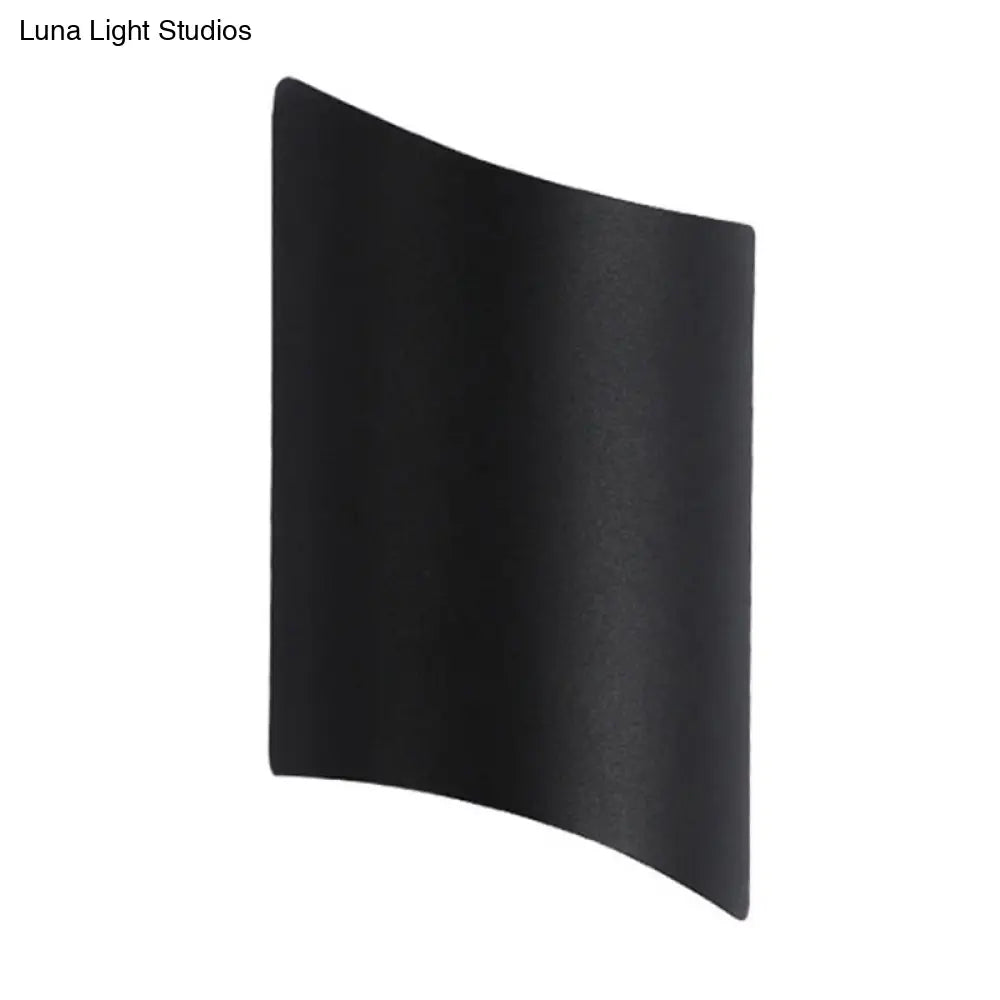 Minimalist 2-Light Black Aluminum Curve Wall Sconce

Note: It Is Important To Strike A Balance