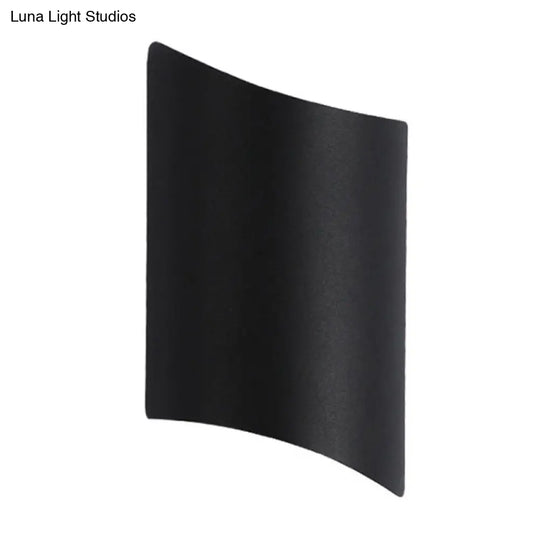 Minimalist 2-Light Black Aluminum Curve Wall Sconce

Note: It Is Important To Strike A Balance