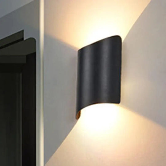 Minimalist 2-Light Black Aluminum Curve Wall Sconce

Note: It Is Important To Strike A Balance