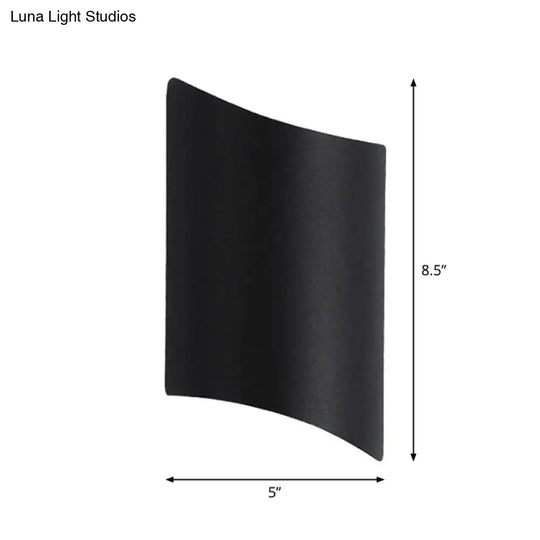 Minimalist 2-Light Black Aluminum Curve Wall Sconce

Note: It Is Important To Strike A Balance