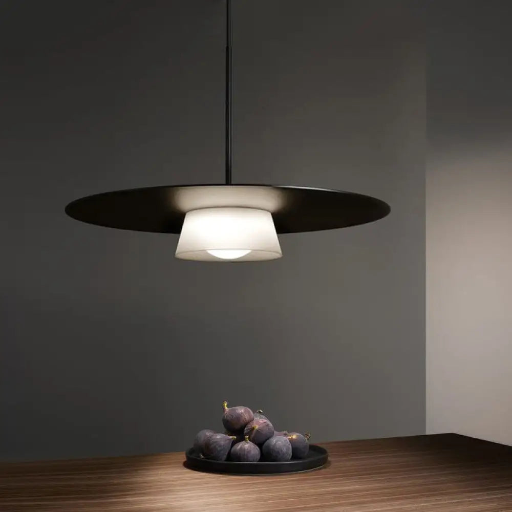 Minimalist Black And White Pendant Ceiling Light - Wide-Brim Hat Design Iron Construction 1-Bulb