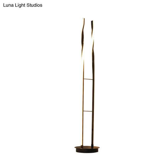 Minimalist Black Ladder Standing Lamp: Acrylic Led Floor Lighting For Bedroom Reading -