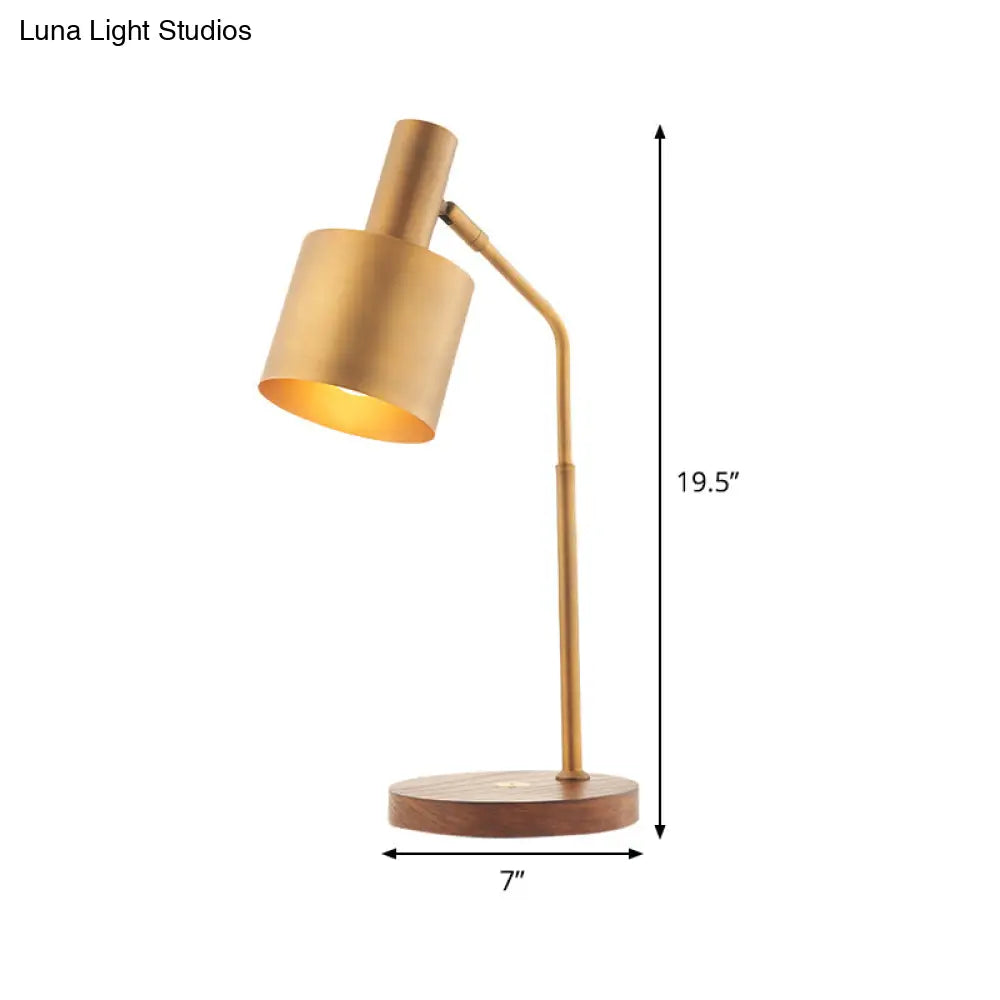 Minimalist Brass Nightstand Lamp With Metal Shade - Perfect For Study Room