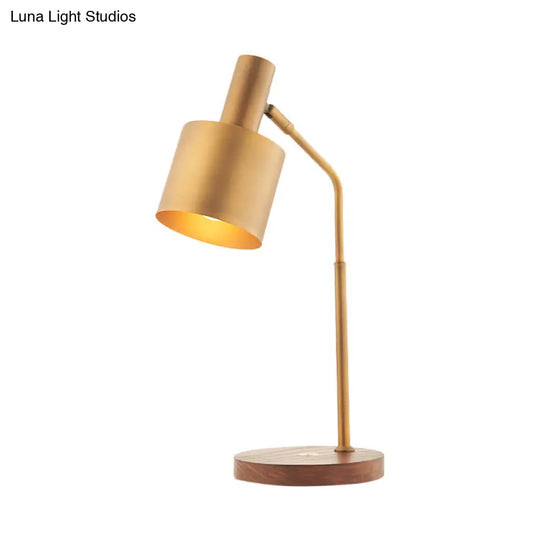 Minimalist Brass Nightstand Lamp With Metal Shade - Perfect For Study Room