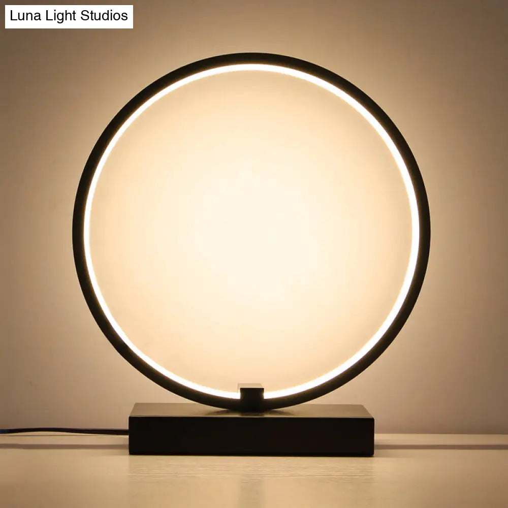 Minimalist Circular Led Night Table Lamp For Bedroom Décor