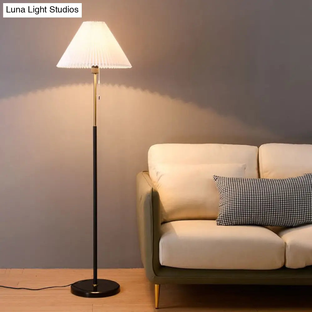 Minimalist Cone Shade Floor Lamp With Pleated Fabric & Pull Chain - Perfect For Living Room Lighting