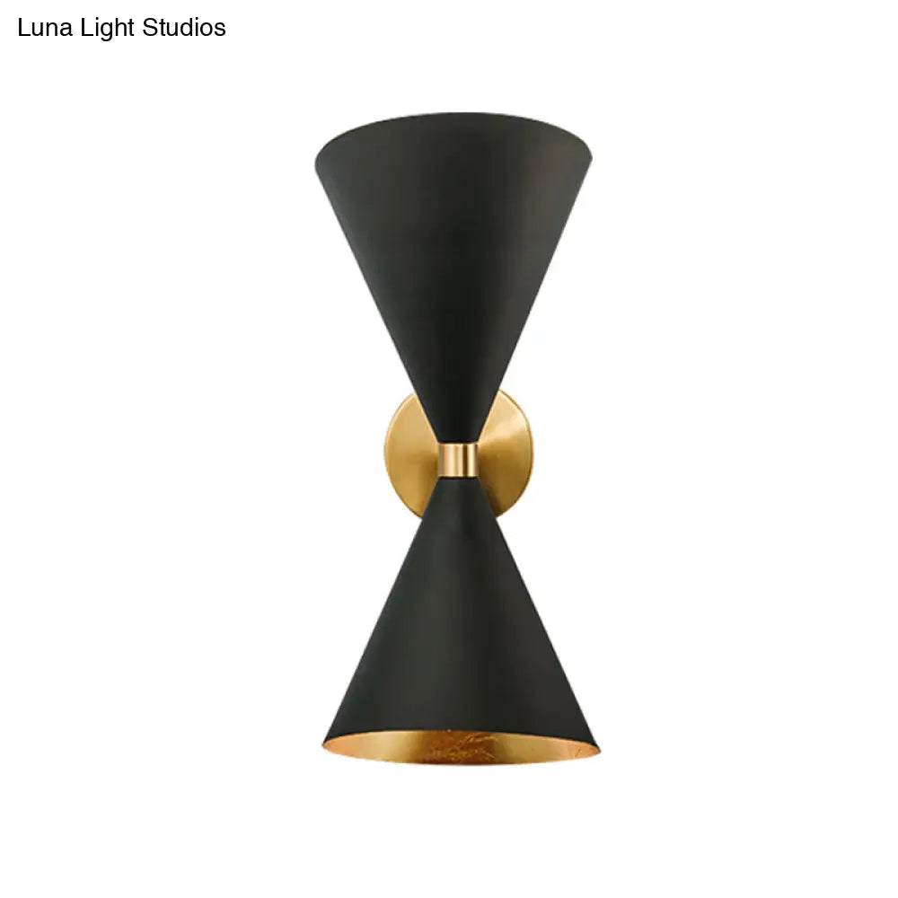 Minimalist Dual Cone Metal Wall Light With 2 Bulbs - Black