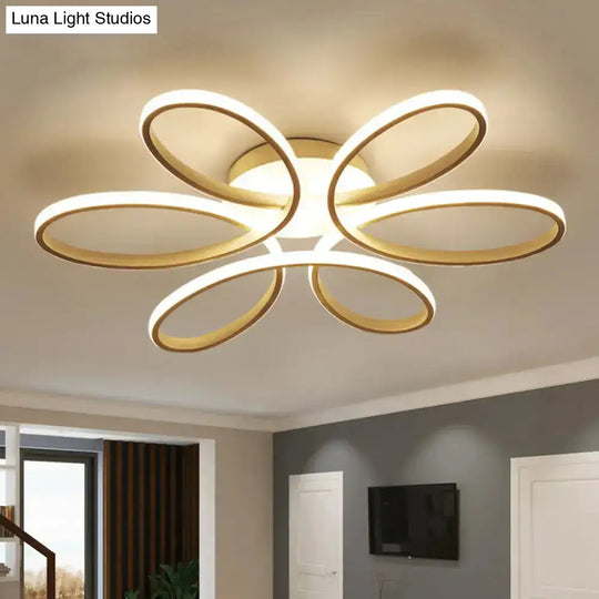 Minimalist Flower-Shaped Flushmount Acrylic Led Ceiling Light In White