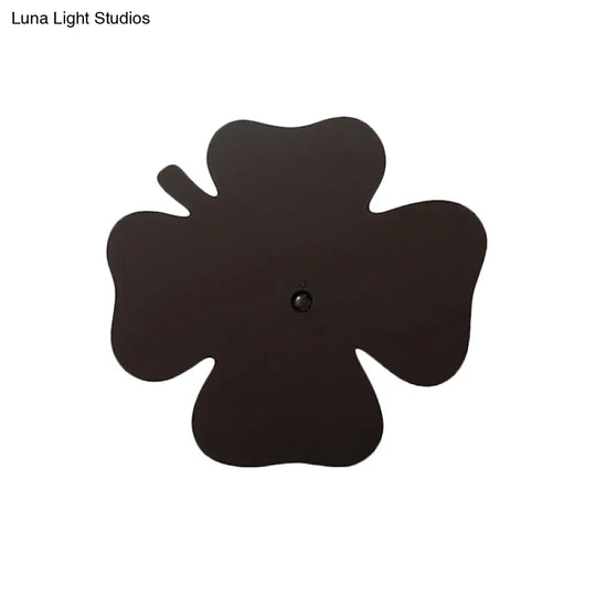 Minimalist Four Leaf Clover Wall Night Light With Black Finish Usb Powered Led Acrylic Shadow Lamp