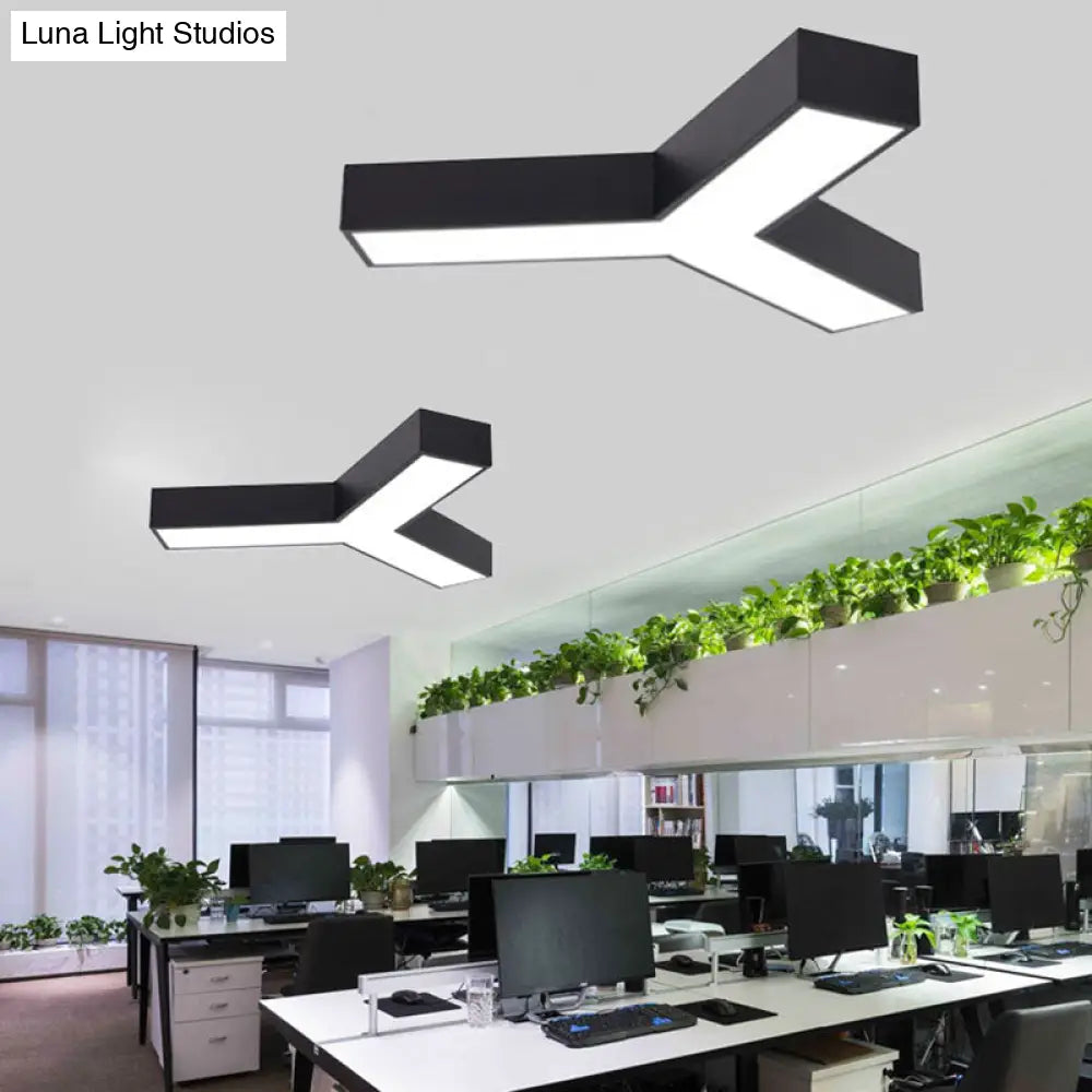 Minimalist Geometric Metal Led Ceiling Mount Light For Offices