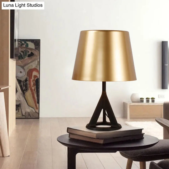 Minimalist Gold Metal Cone Table Lamp - Perfect For Living Room Nightstands