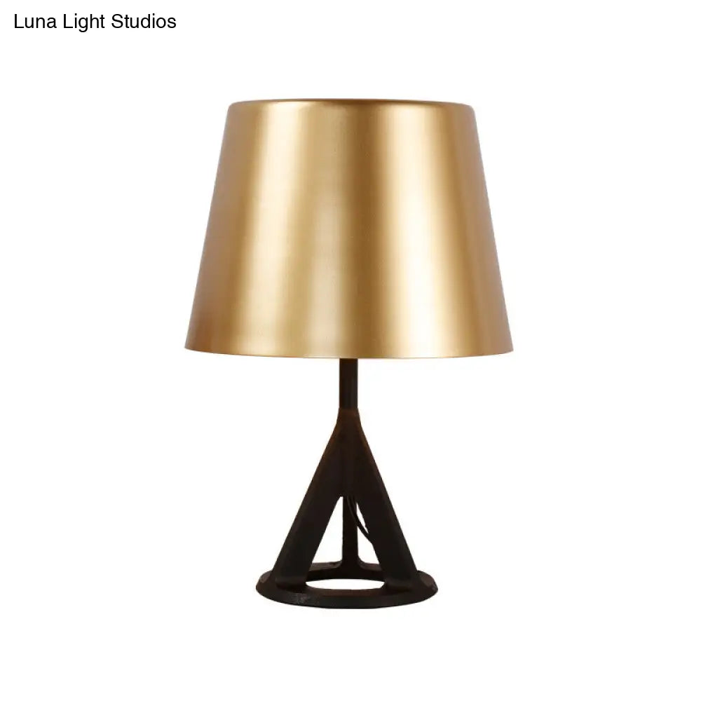 Minimalist Gold Metal Cone Table Lamp - Perfect For Living Room Nightstands