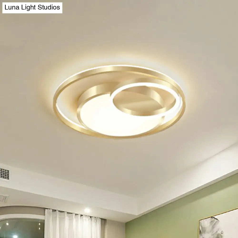 Minimalist Gold Round Metal Led Flush Mount Light For Bedroom Ceiling Lighting