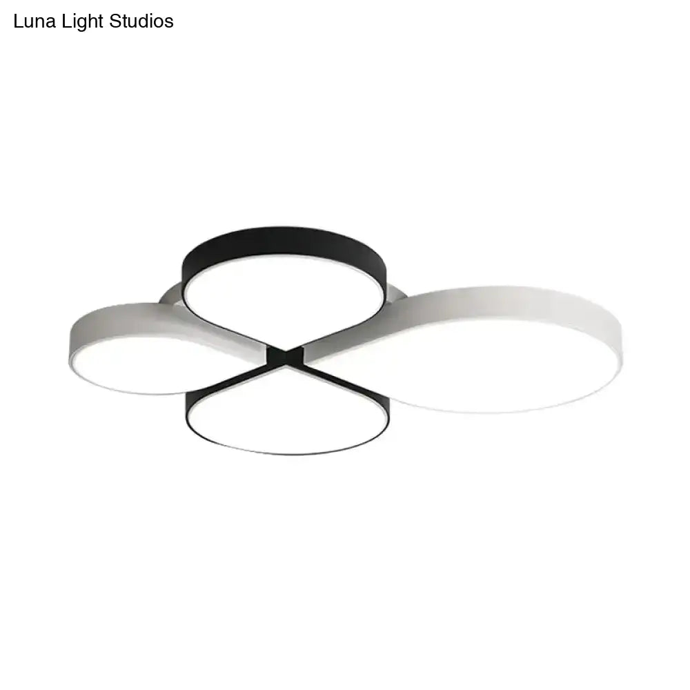 Minimalist Led Ceiling Light With 4-Leaf Clover Design In Black/White - Warm/White 20.5’/23.5’ Width