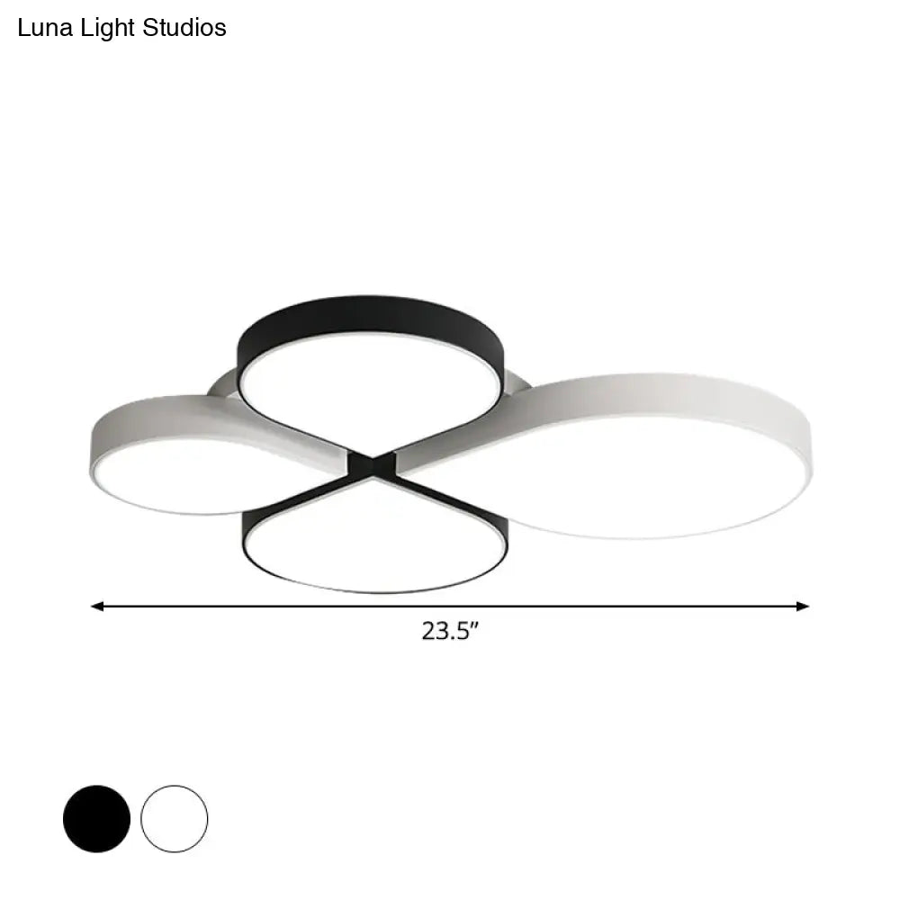 Minimalist Led Ceiling Light With 4 - Leaf Clover Design In Black/White - Warm/White