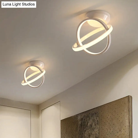 Minimalist Led Flush Mount Ceiling Light - Crossed Rings Design In Black/White