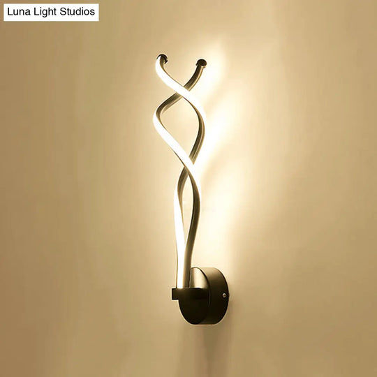 Minimalist Led Wall Lamp In Black/White Metal For Living Room