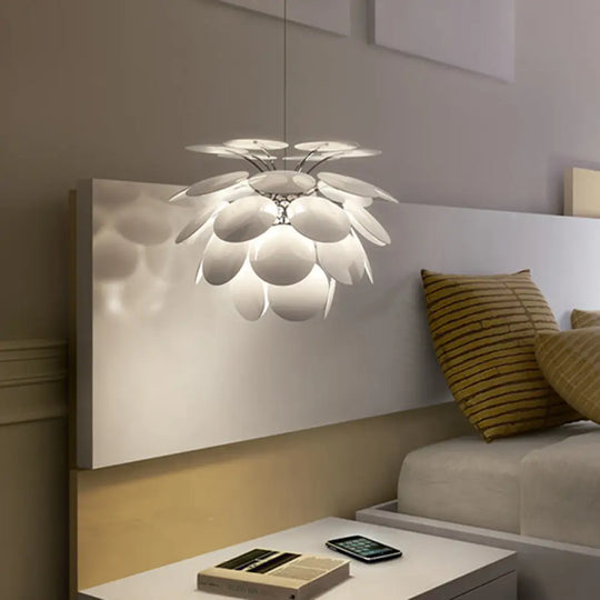 Minimalist Metal Pinecone Ceiling Light - 19.5’/23.5’ Wide White Pendant With Suspension / 19.5’