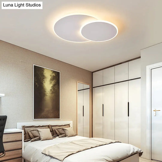 Minimalist Round Acrylic Led Flush Mount Ceiling Light - 16’/19.5’ Width In White/Coffee Finish