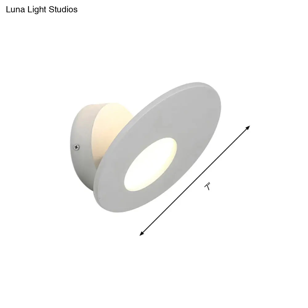 Minimalist Round Acrylic Wall Sconce With Integrated Led For Bedroom - Black/White