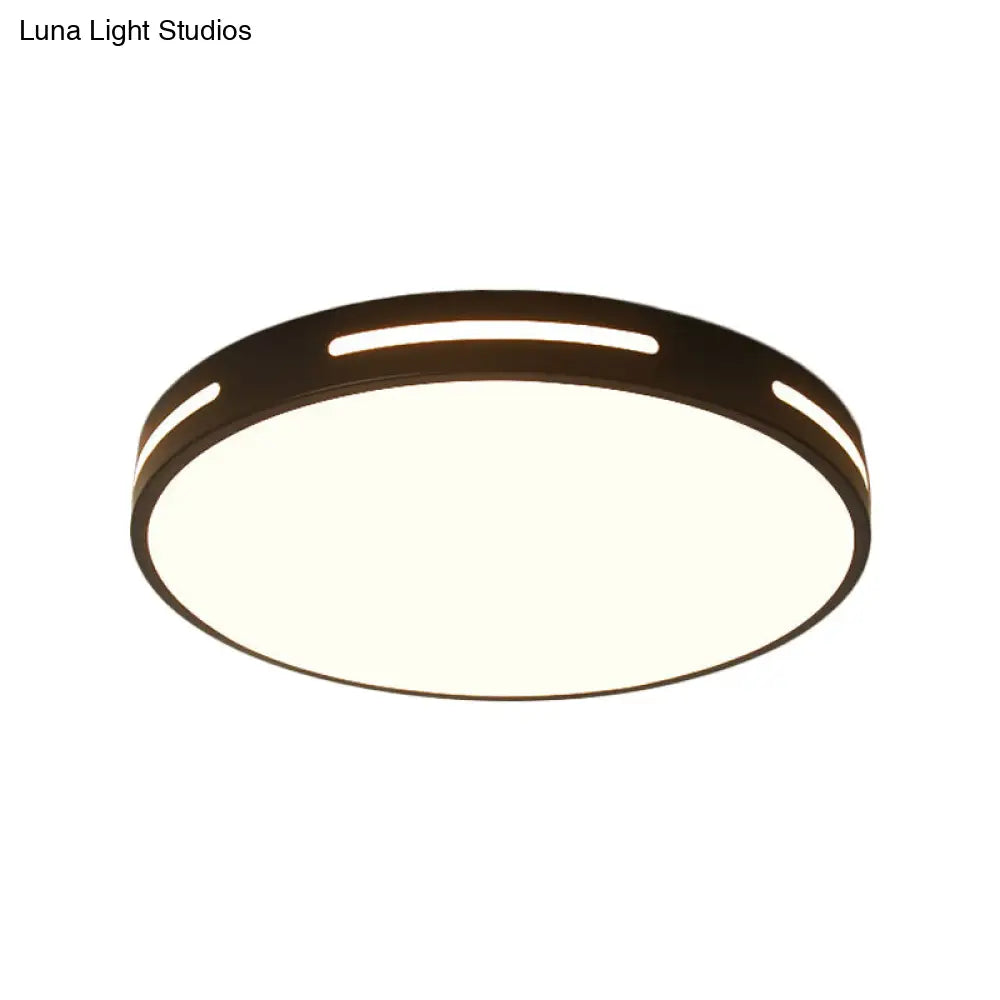 Minimalist Round Ultra-Thin Led Bedroom Ceiling Lamp In Black/White Various Sizes