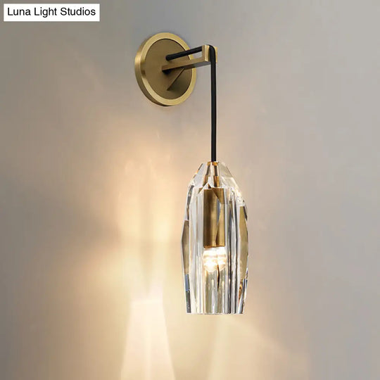 Minimalist Single Light Brass Wall Mounted Sconce Lamp With Clear Crystal Facets