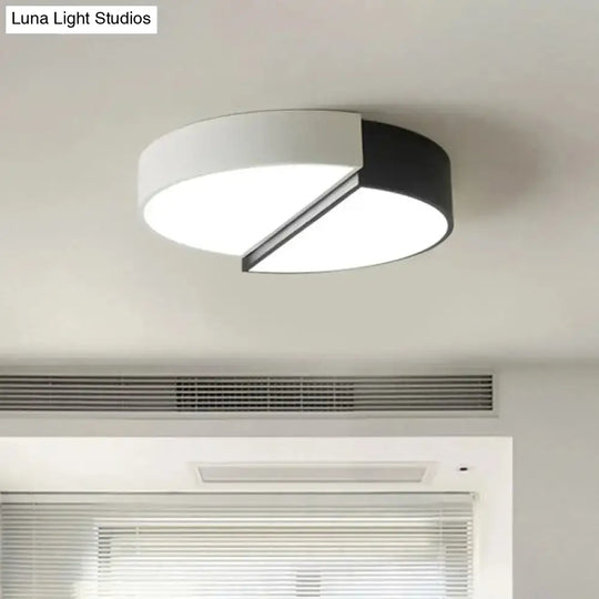 Minimalist Split Round Led Ceiling Lamp - 15’’/19’’ Wide Black & White