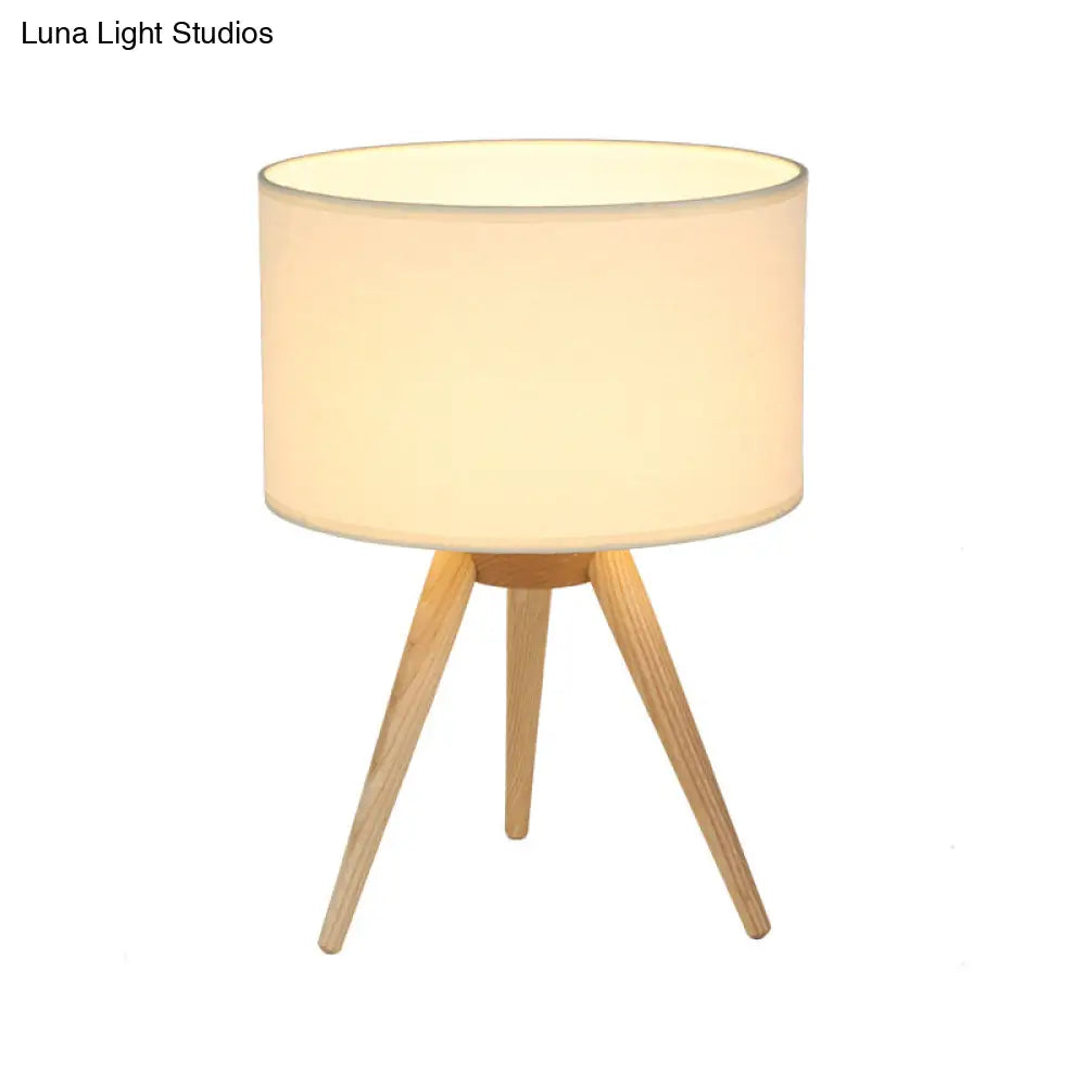 Minimalist Tripod Night Lamp With Drum Shade And Wood Base - Perfect For Single Bedrooms