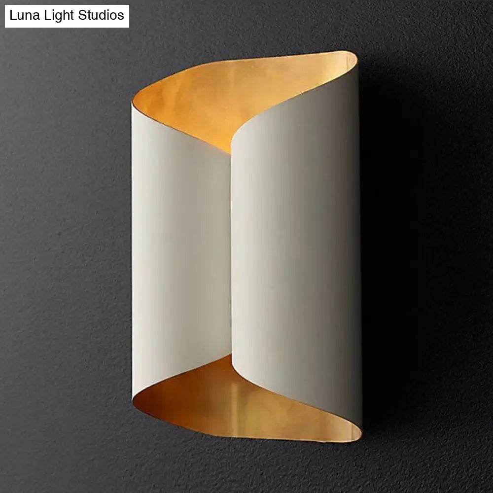 Minimalist Twist Wall Sconce With Metallic 2-Bulb Light Fixture For Porch