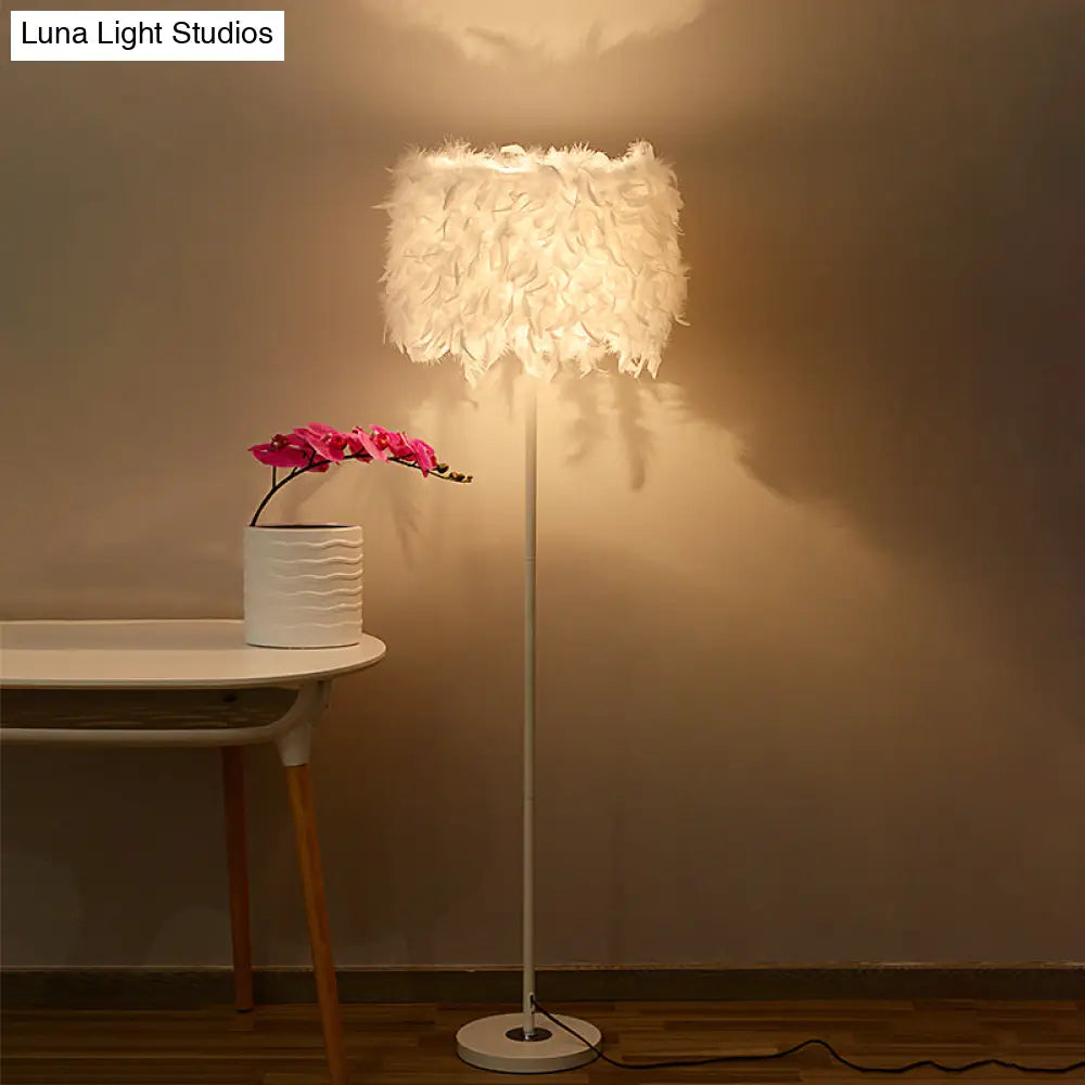 Minimalist White/Chrome Living Room Floor Lamp - Single-Bulb Standing Light With Feather Shade