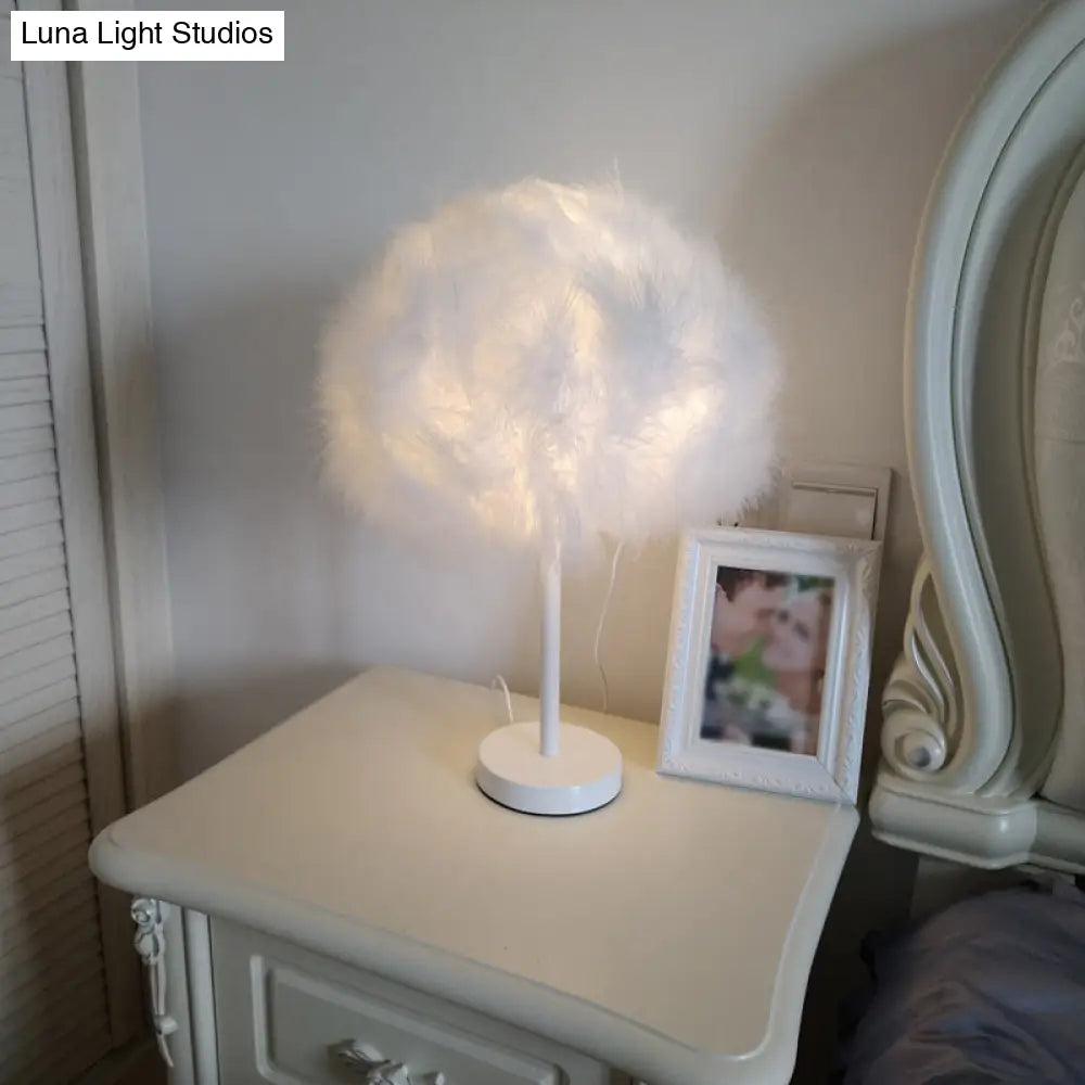 Minimalist White Feather Candy Floss Night Lamp - Table Stand Light